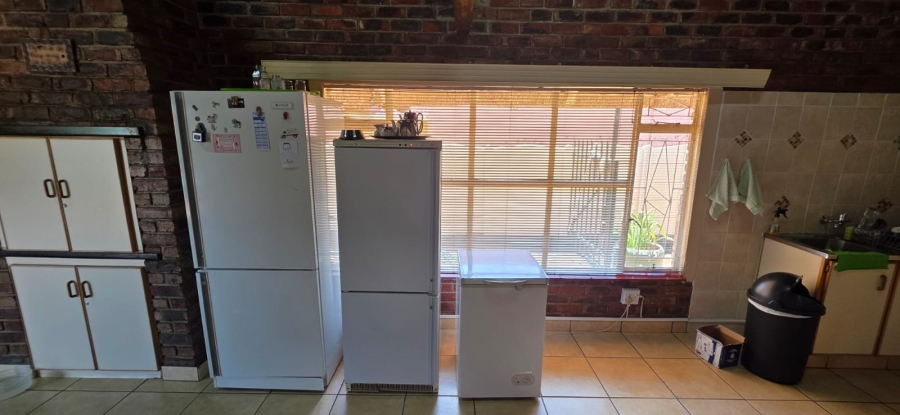 8 Bedroom Property for Sale in Meiringspark North West